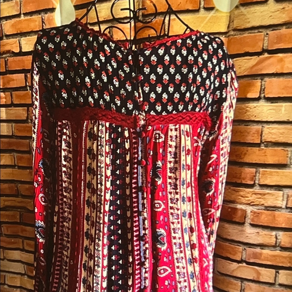👚 Maeve Anthropologie "Gretchen" Boho Red & Blue Floral Peasant Top Size 10 / A - Picture 3 of 15